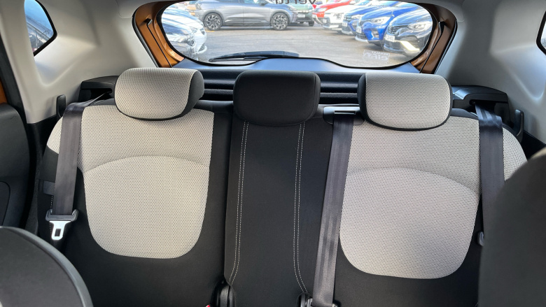 Renault Captur 0.9 TCE 90 Iconic 5dr Petrol Hatchback